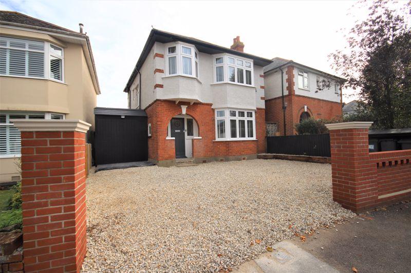 Southwick Road, East. Bournemouth 3 bed detached house £535,000