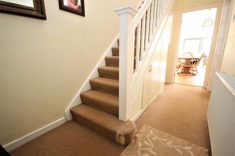 31 Athelstan Road, Bournemouth, BH6 5LY