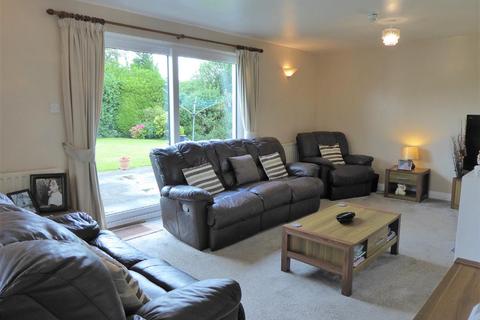 Holly Grange Bentham Road, Ingleton, Carnforth, LA6 3HZ