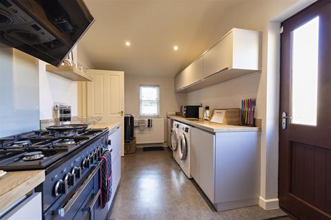 3 Collingwood Drive, Lower Bentham, Lancaster, LA2 7GH