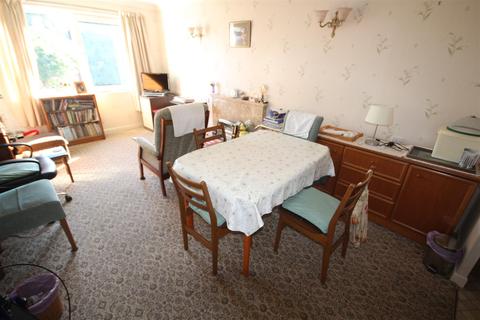 1 bedroom flat for sale - Swn-y-Mor, 78 Conwy Road, Colwyn Bay