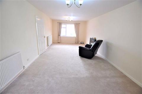 13 Chase End Close, Worcester, WR5 2BY