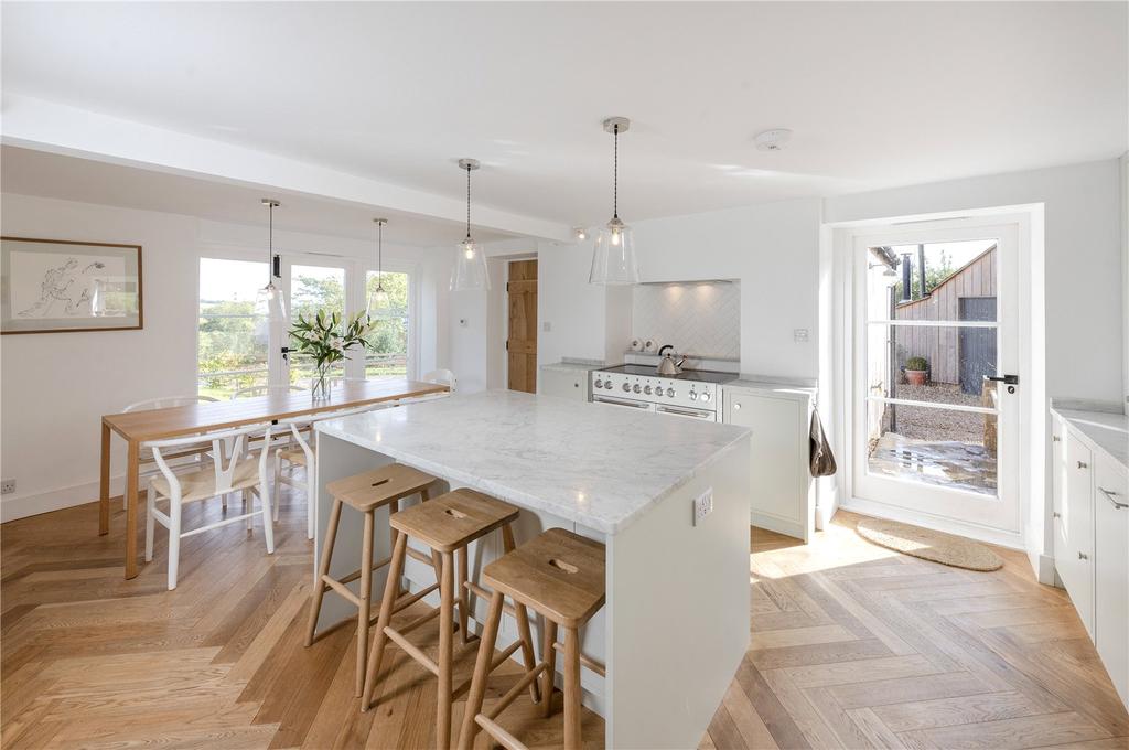 Kitchen/Dining