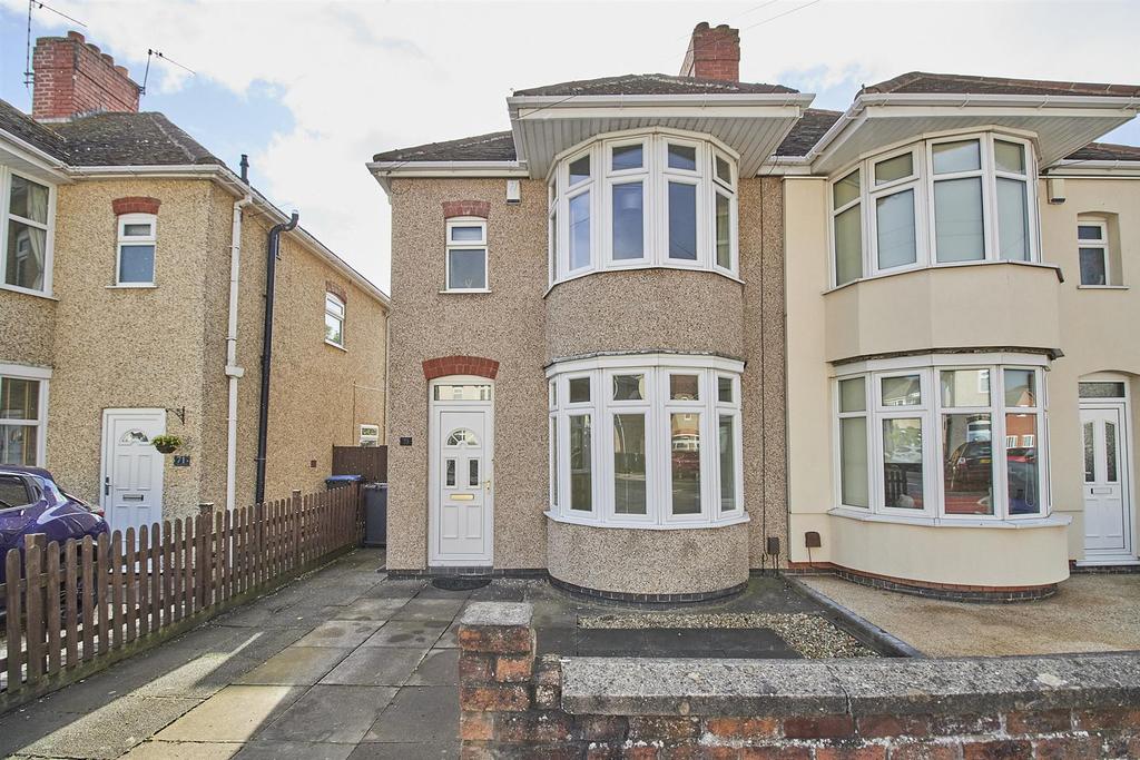 Thirlmere Road, Hinckley 3 bed semidetached house £185,000