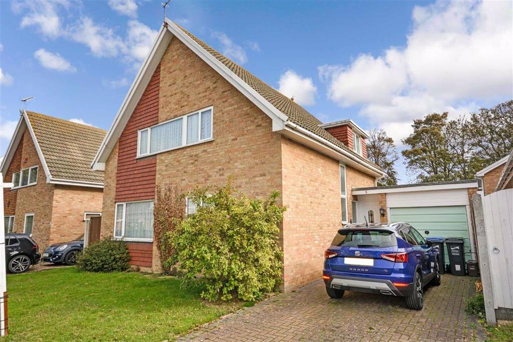 Rugby Close, Broadstairs, Kent 3 bed detached house £400,000