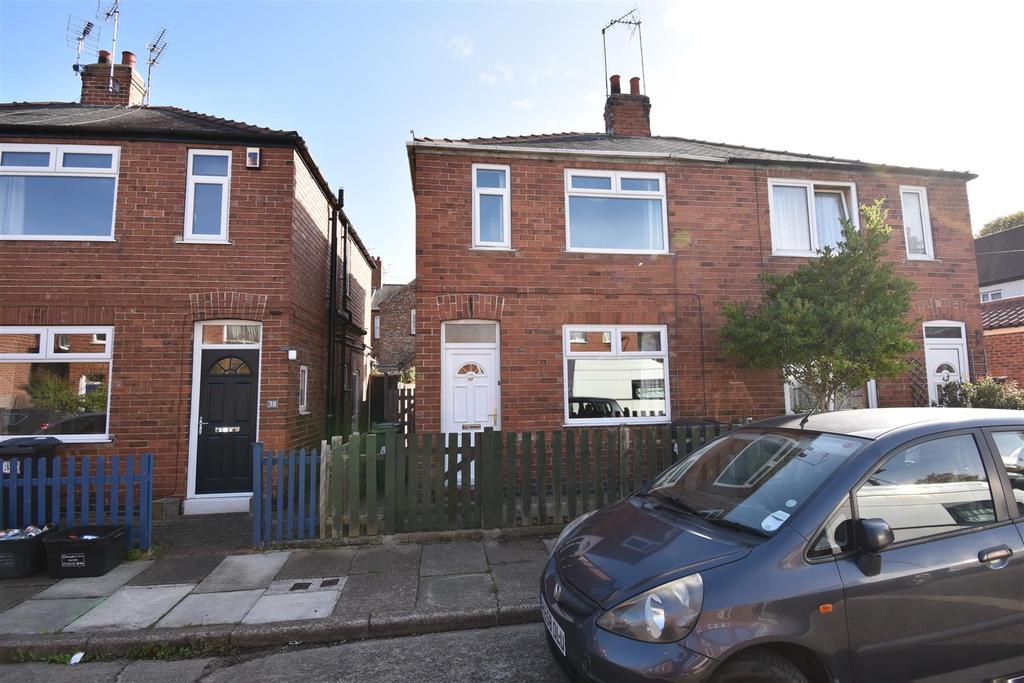 Montague Street, South Bank, York... 3 bed semidetached house £200,000