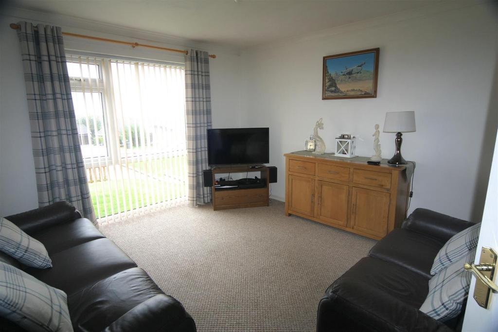 Roseland Gardens, Redruth 3 bed semidetached bungalow £225,000