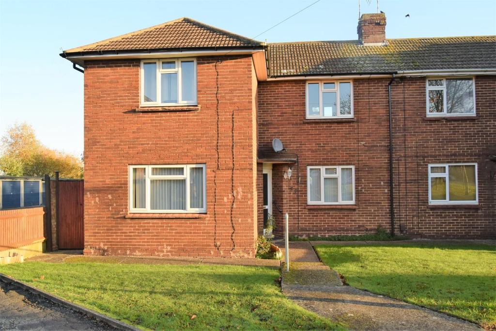 Danson Way, Rainham, Gillingham 3 bed semidetached house £250,000
