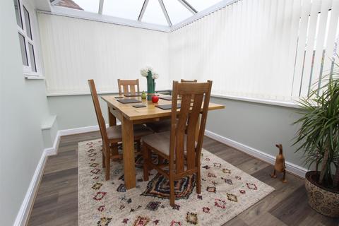 7 Flaen Close, Flamborough, Bridlington, YO15 1QE