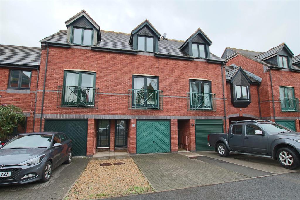 Chandlers Walk, Haven Banks, Exeter 3 bed townhouse £289,950