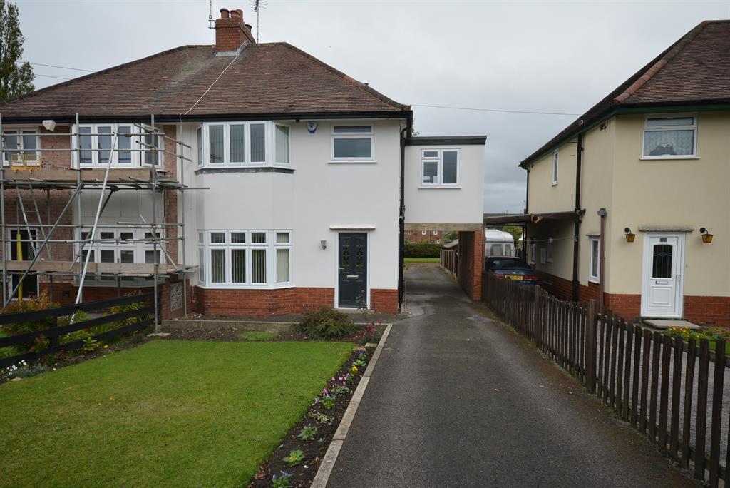Station New Road, Old Tupton, Chesterfield, S42 6DF 4 bed semidetached