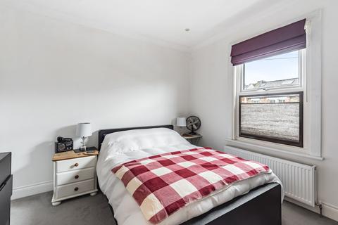 21 Salisbury Road, New Malden, KT3 3HZ