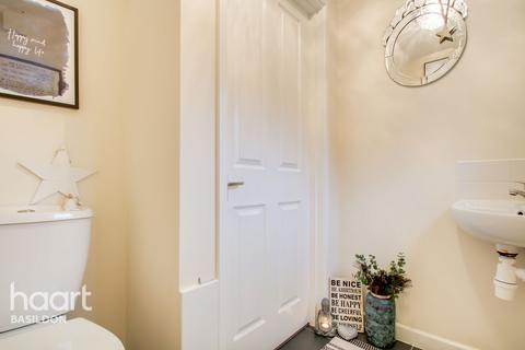 22a The Slades, Basildon, SS16 4SJ