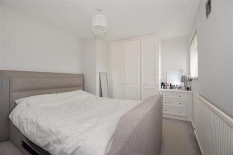68 Balmoral Road, Sutton At Hone, Dartford, DA4 9EY