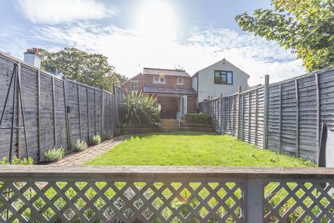 9 Oriental Road, Ascot, SL5 7AZ