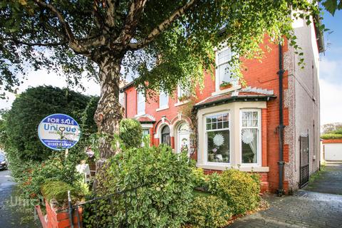 13 Alexandra Road, Thornton-cleveleys, FY5 5DB