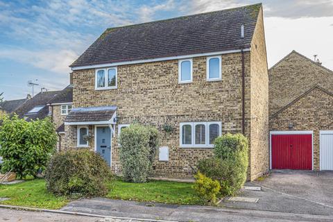 146 Blakes Avenue, Witney, OX28 3UD
