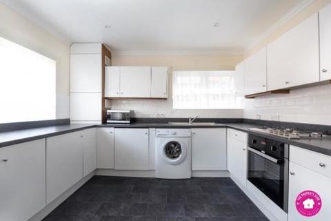 95 Kettlebaston Road, London, E10 7PE