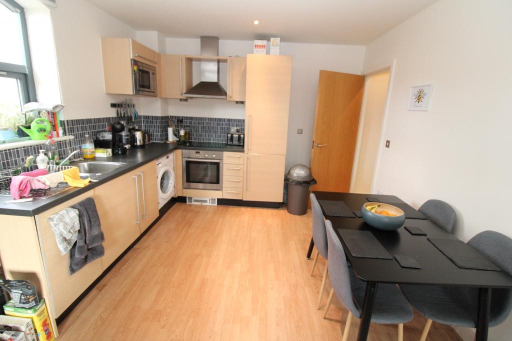 Home 2, 35 Chapeltown Street, 2 bed apartment £895 pcm (£207 pw)