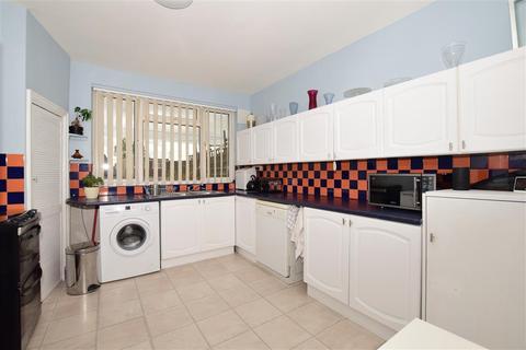 14a The Market, Carshalton, SM5 1AG