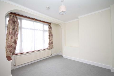 Studio to rent, Burlington Road, New Malden