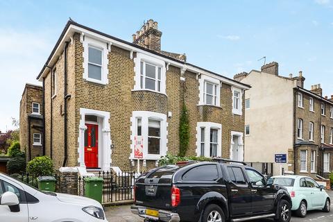 45 Devonshire Drive, London, SE10 8JZ