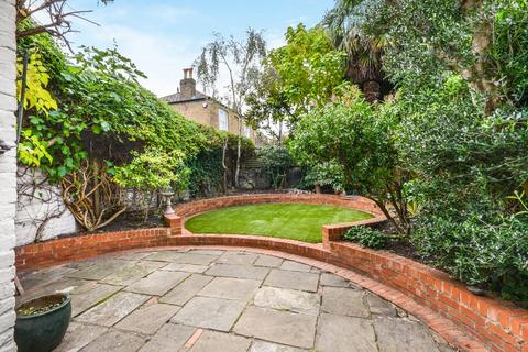 45 Devonshire Drive, London, SE10 8JZ
