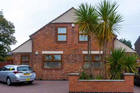 14 - 15 Bradfield Close, Leicester, LE5 5FB