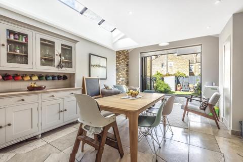 102 Fernbrook Road, London, SE13 5NH