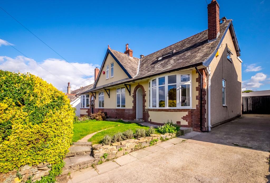 Archbell Avenue, Brighouse, HD6 4 bed semidetached house £325,000