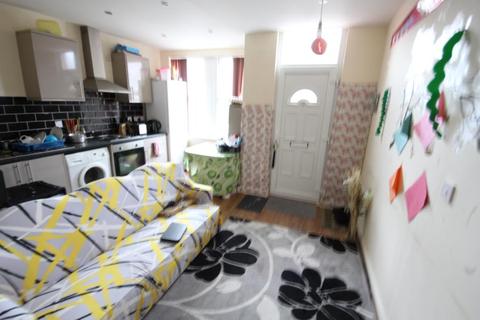 2 bedroom terraced house for sale - Brownhill Terrace, Leeds LS9 6DX
