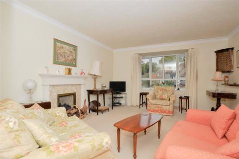 11 Deepdene, Haslemere, GU27 1RE