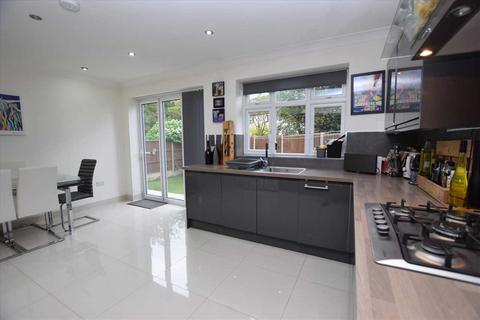 4 Woodcroft Avenue, Stanmore, HA7 3PS