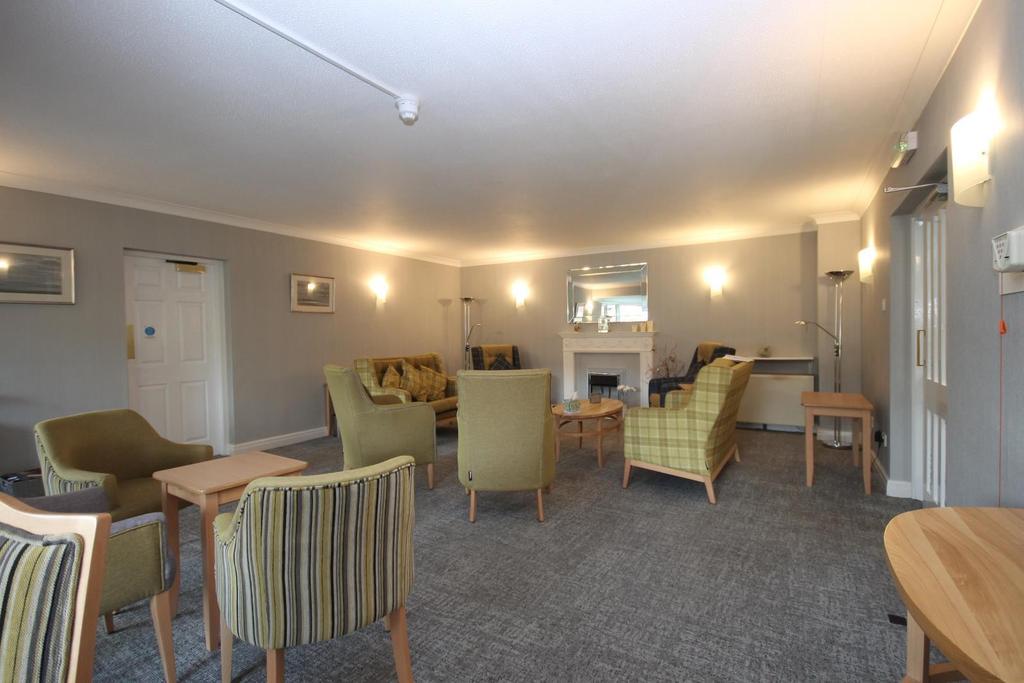 Communal Lounge