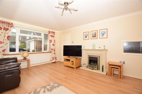 5 Joyes Close, Whitfield, Dover, CT16 3LS