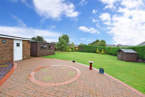 5 Joyes Close, Whitfield, Dover, CT16 3LS