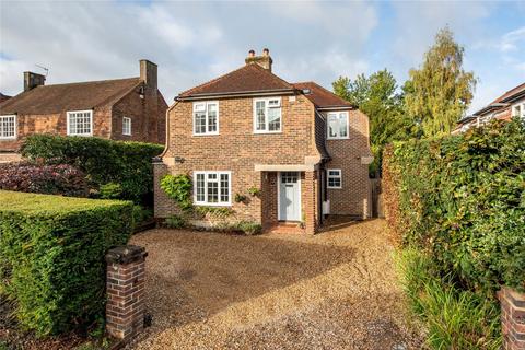 21 Deepdene Vale, Dorking, RH4 1NJ