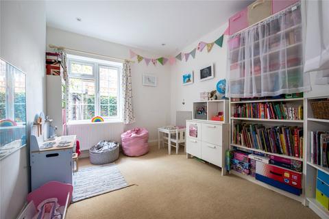 21 Deepdene Vale, Dorking, RH4 1NJ