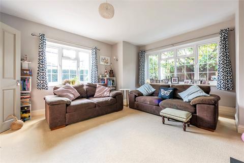 21 Deepdene Vale, Dorking, RH4 1NJ