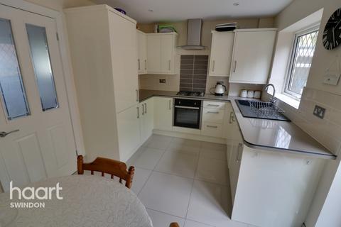 11 Bryony Way, Swindon, SN2 2SW
