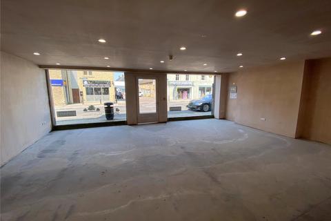 Shop to rent - High Street, Witney, OX28