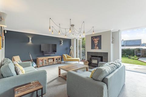 10 Wolseley Road, Godalming, GU7 3DX