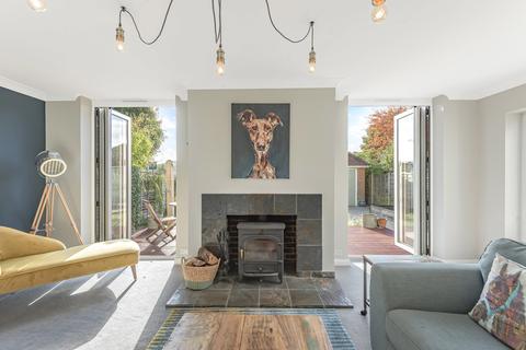 10 Wolseley Road, Godalming, GU7 3DX