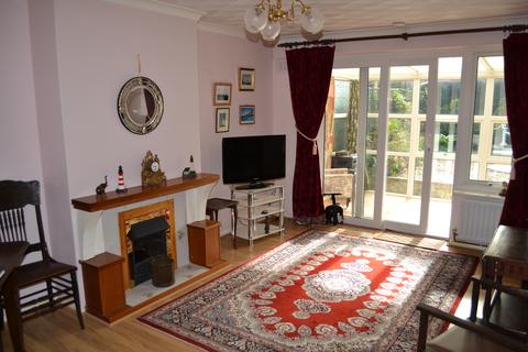 9 Glebe Close, St Margarets At Cliffe, Dover, CT15 6AF