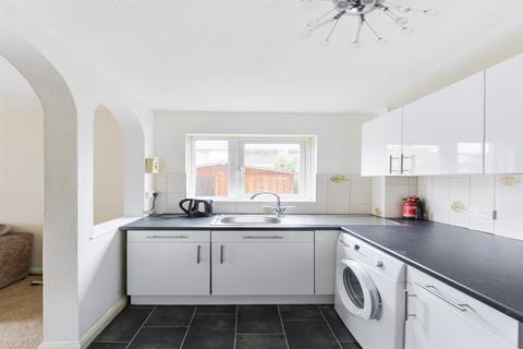 34 Sutherland Drive, London, SW19 2UJ
