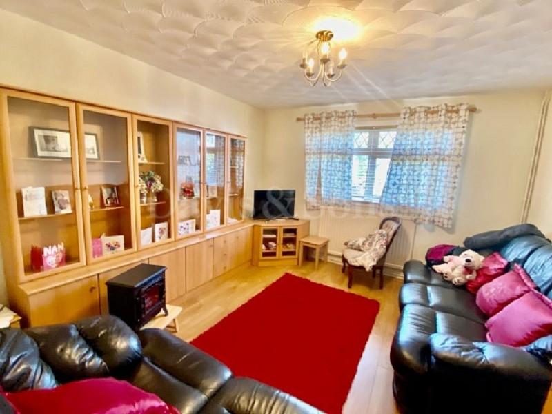 Melfort Gardens, The Gaer, Newport. NP20 3ET 3 bed end of terrace house