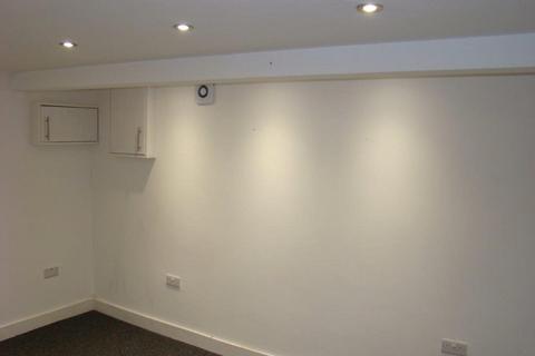 20 Alcombe Road, Northampton, NN1 3LF