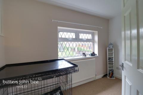 275 Beverley Drive, Stoke-on-trent, ST2 0NW