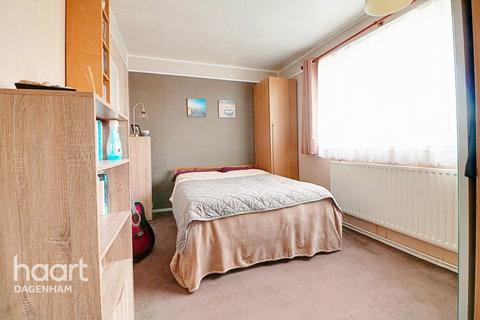 34 Canberra Crescent, Dagenham, RM10 9YH