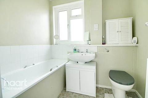 34 Canberra Crescent, Dagenham, RM10 9YH